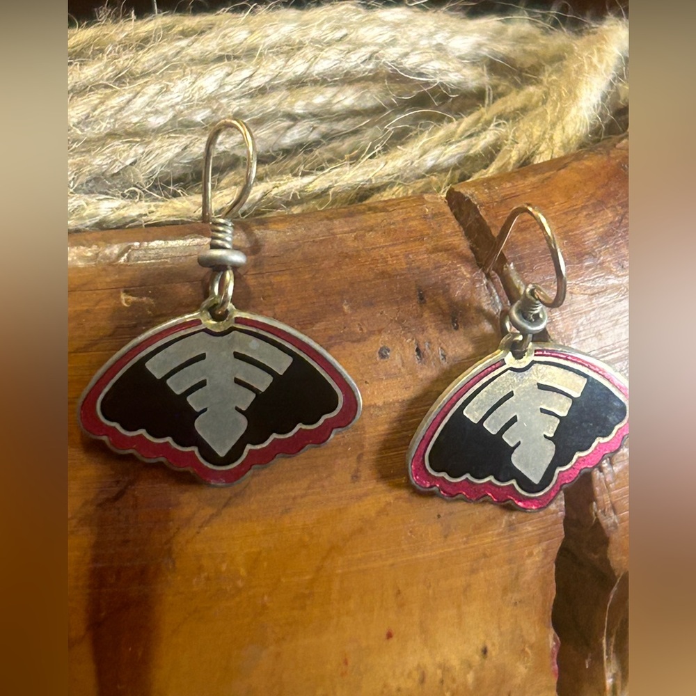 Laurel Burch cloissone earrings .5”
